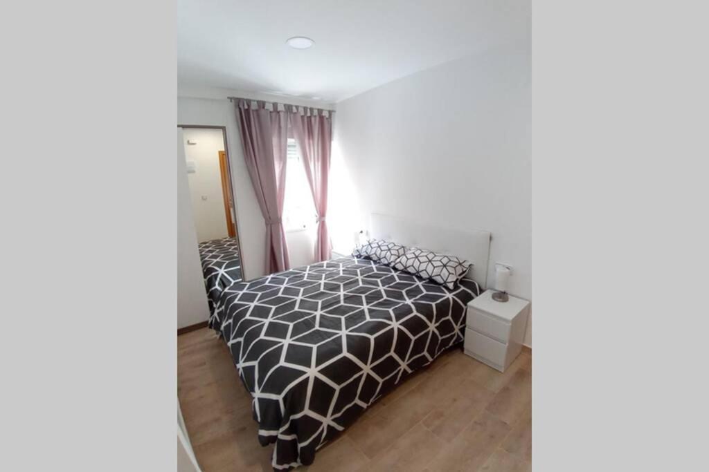 Apartamentos En Alameda Junto Al Corte Ingles 카르타헤나 외부 사진
