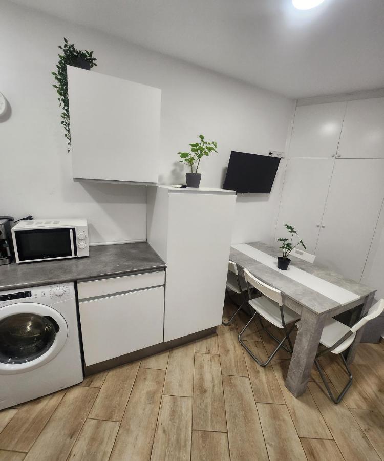 Apartamentos En Alameda Junto Al Corte Ingles 카르타헤나 외부 사진